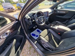 Volvo XC40 R-DESIGN AWD 4x4 HARMAN/KARDON 2.0 R4 110kW