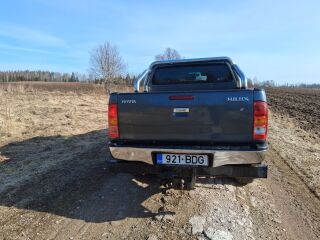 Toyota Hilux 2.5 106кВ
