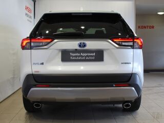 Toyota RAV4 Luxury Comfort Pack 2.5 131кВ