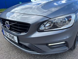 Volvo V60 R-Design 2.0 D4 140kW