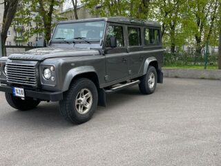 Land Rover Defender 2.4 90kW