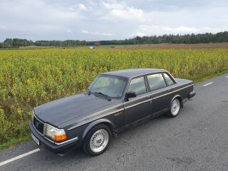 Volvo 240 2.4 58kW