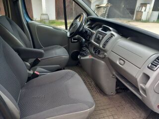 Opel Vivaro Long 2.5 107kW