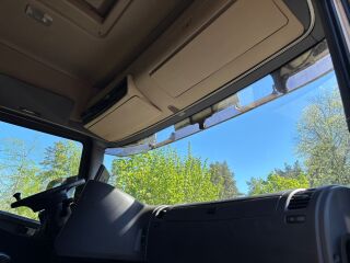 Scania R470 + haagis Nor Slep + konteiner 30 m3