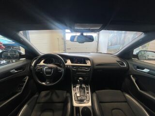 Audi A4 S-Line 2.0 132kW