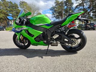 Kawasaki Ninja ZX - 10R 152kW