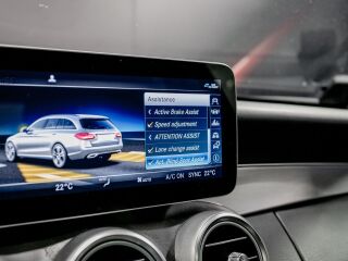 Mercedes-Benz C 220 2.0 143kW
