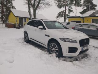 Jaguar F-Pace 2.0 177kW