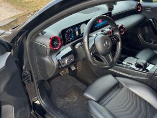 Mercedes-Benz A 180 1.5 85kW