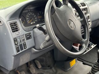 Toyota Hiace 2.5 R4 4D4 70kW