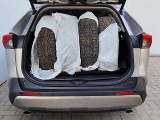 Toyota RAV4 Luxury Comfort Package 129kW