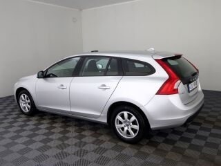Volvo V60 Momentum 1.6 D4 84kW