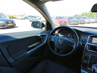 Volvo V60 D4 AWD FACELIFT 2.4 120kW
