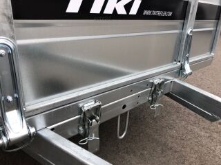 Tiki Treiler Keevis PRO 400-DLH 4.0x1.5 Kaanega kastihaagis