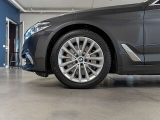 BMW 530 D Luxury Line 3.0 195kW
