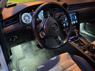 Volkswagen Passat 2.0 176kW