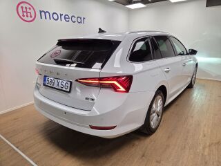 Skoda Octavia Combi Elegance 1.5 110кВ