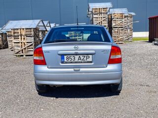 Opel Astra Elegance 1.8 16V 85kW