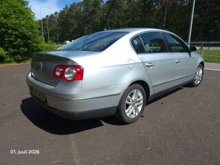 Volkswagen Passat FSI 2.0 R4 110kW