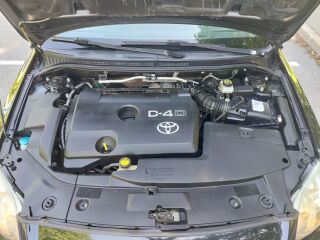 Toyota Avensis 2.0 93кВ