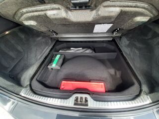 Volvo XC60 D4 AWD 2.4 120кВ