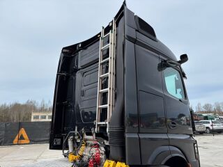 Mercedes-Benz Actros 2545 6x2/4 330kW
