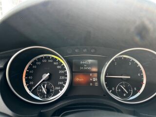 Mercedes-Benz R 350 3.0 195kW