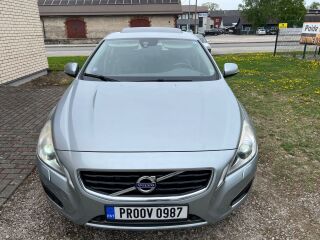 Volvo V60 Polestar SUMMUM AWD 2.4 D6 TWIN ENGINE PLUG IN HYBRID 158kW