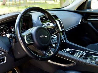 Jaguar F-Pace F-Pace R-Dynamic 2.0 132kW