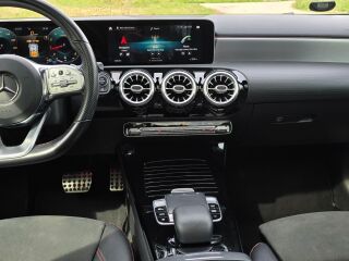 Mercedes-Benz A 200 1.3 120кВ