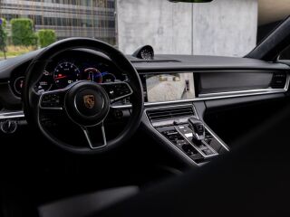 Porsche Panamera GTS 4.0 V8 338kW