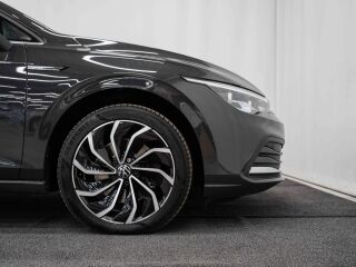 Volkswagen Golf Style 2.0 110kW