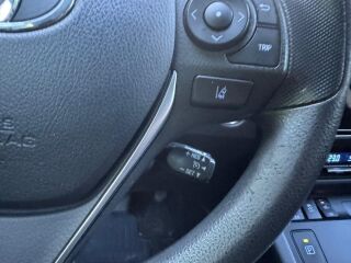 Toyota Auris 1.8 73kW