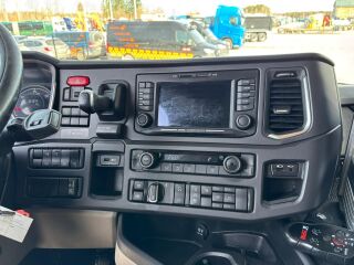 Scania R410 6x2*4 302kW