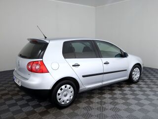 Volkswagen Golf Comfortline ATM 1.6 75kW
