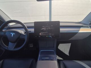 Tesla Model 3 Standard Range Plus RWD 208kW