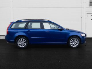 Volvo V50 Momentum Facelift 2.4 D5 132кВ