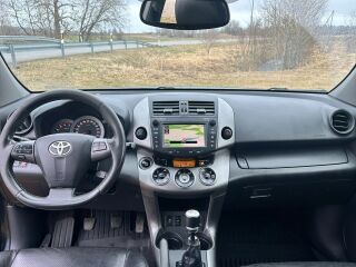 Toyota RAV4 2.2 110kW