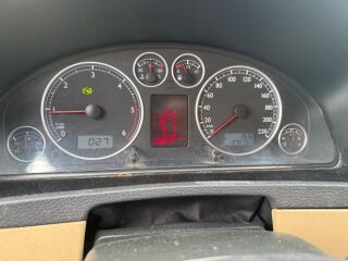 Volkswagen Multivan 2.5 96кВ