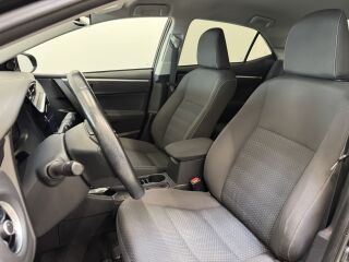 Toyota Corolla Facelift 1.6 97kW
