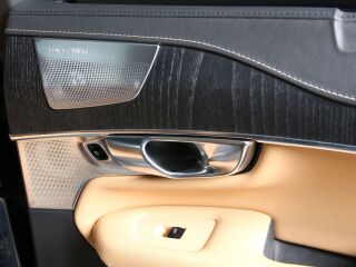 Volvo XC90 AWD INSCRIPTION 7 LUXURY XENIUM FULL 2.0 T8 Recharge Twin Engine Plug-In-Hybrid 288kW