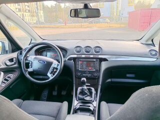 Ford S-MAX TITANIUM 2.2 TDCi 147kW