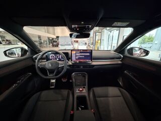 Volkswagen T-Roc R-Line 1.5 110кВ
