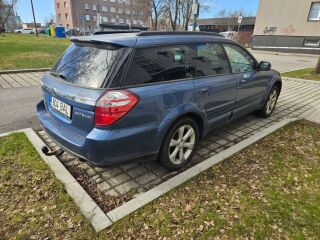 Subaru Outback 2.5 121кВ