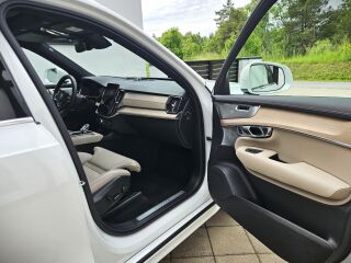 Volvo XC90 AWD ULTRA BRIGHT 2.0 T8 Twin Engine Plug-in Long range 335kW