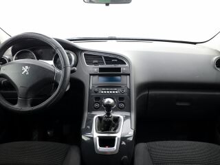 Peugeot 5008 Elegance Facelift 1.6 HDi 84kW