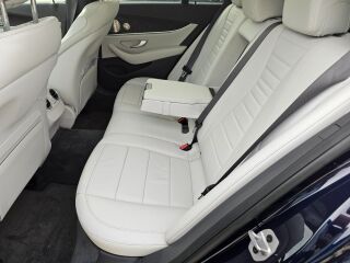 Mercedes-Benz E 220 AMG Line 4-MATIC FACELIFT 2.0 143кВ