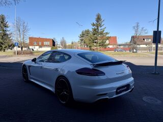 Porsche Panamera 4 GTS Facelift PDK Chrono 4.8 324kW