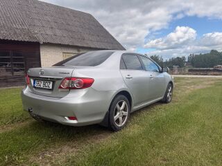 Toyota Corolla 1.6 97kW