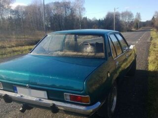 Opel Rekord D 3.0 R6 130kW